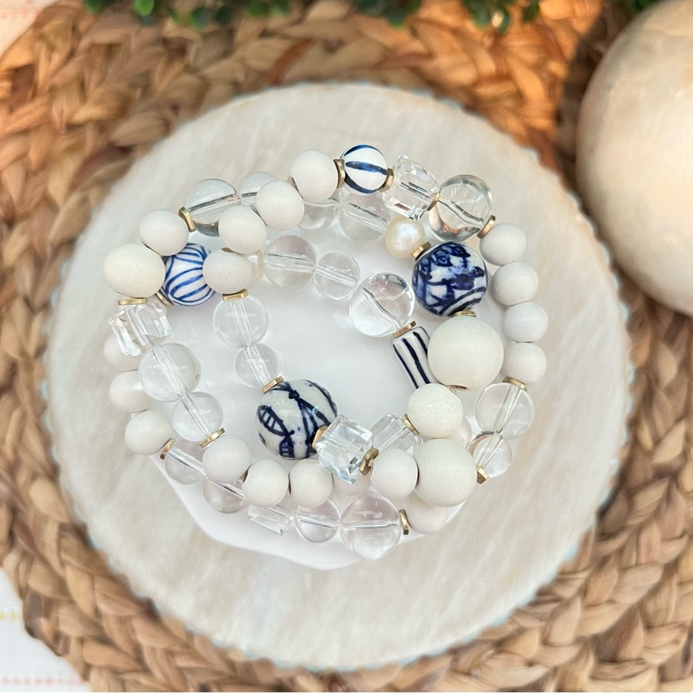 NWT Set of 3 Stretchy Beaded Bracelets | Chinoiserie | Glass Beads | Boutique